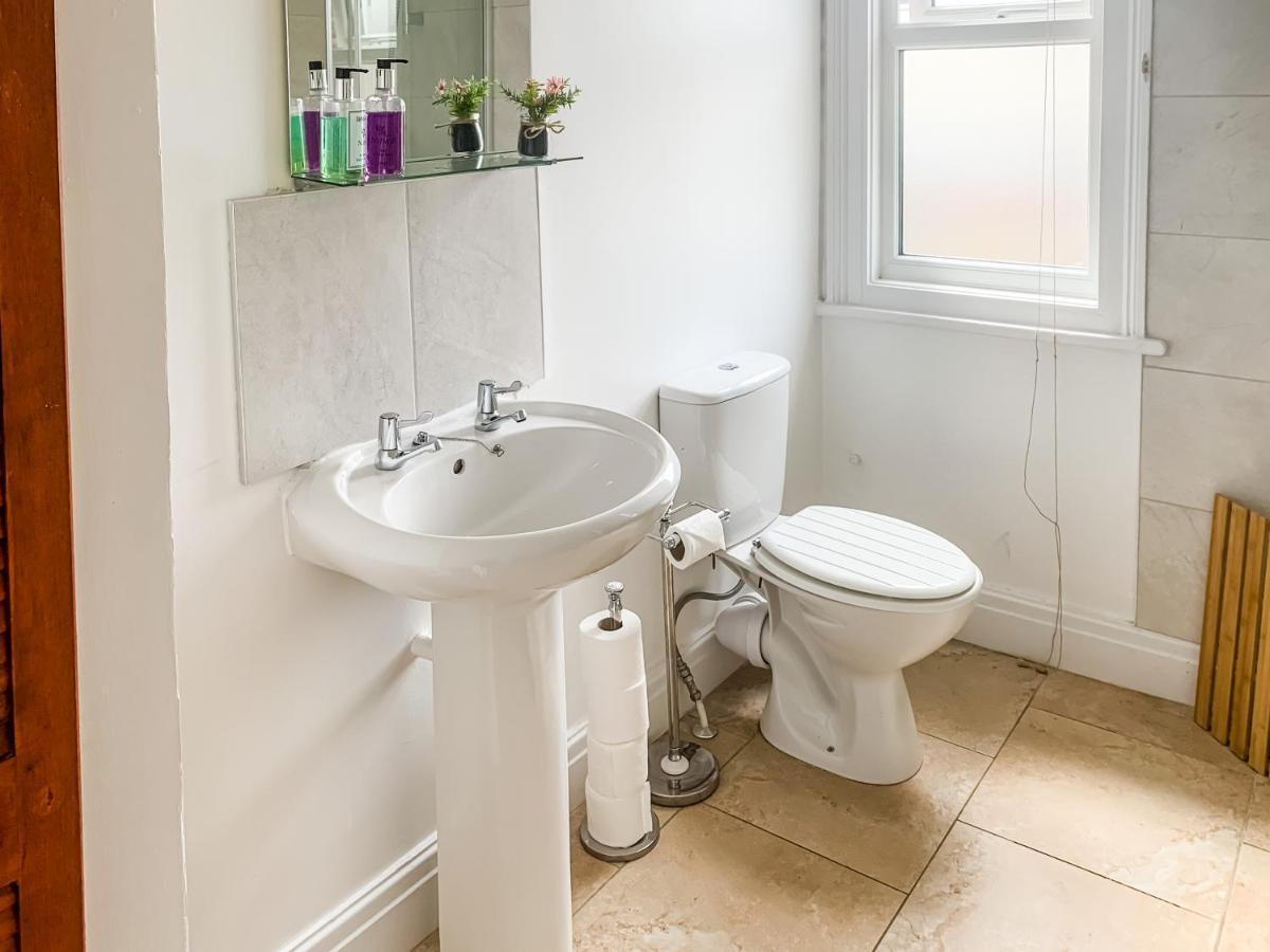 Waverley Lodge - Quaint Victorian Home With Free Parking Йорк Екстериор снимка
