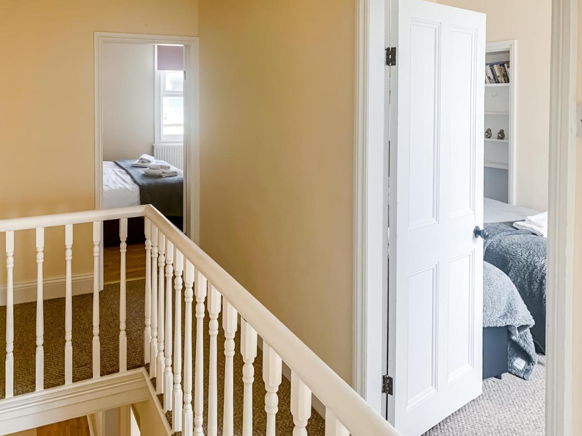 Waverley Lodge - Quaint Victorian Home With Free Parking Йорк Екстериор снимка