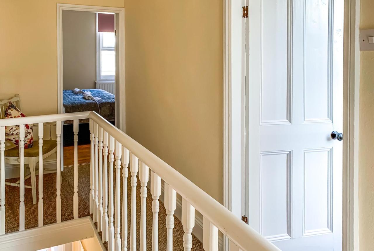 Waverley Lodge - Quaint Victorian Home With Free Parking Йорк Екстериор снимка